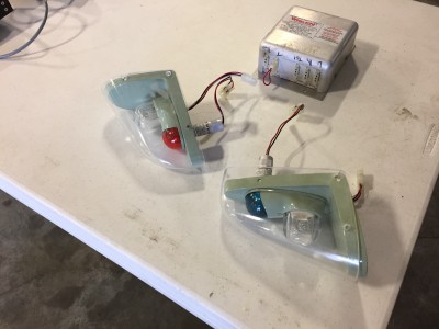 strobes with power pack - Copy.JPG